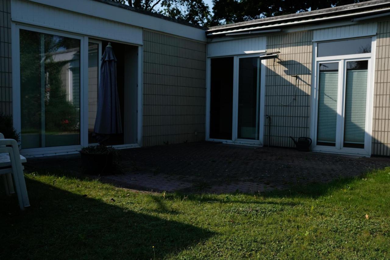 Ruhiges Haus Mit Privatem Garten Halstenbek Exterior photo